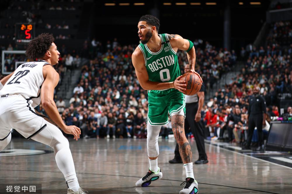 冰上运动的 冰上运动的