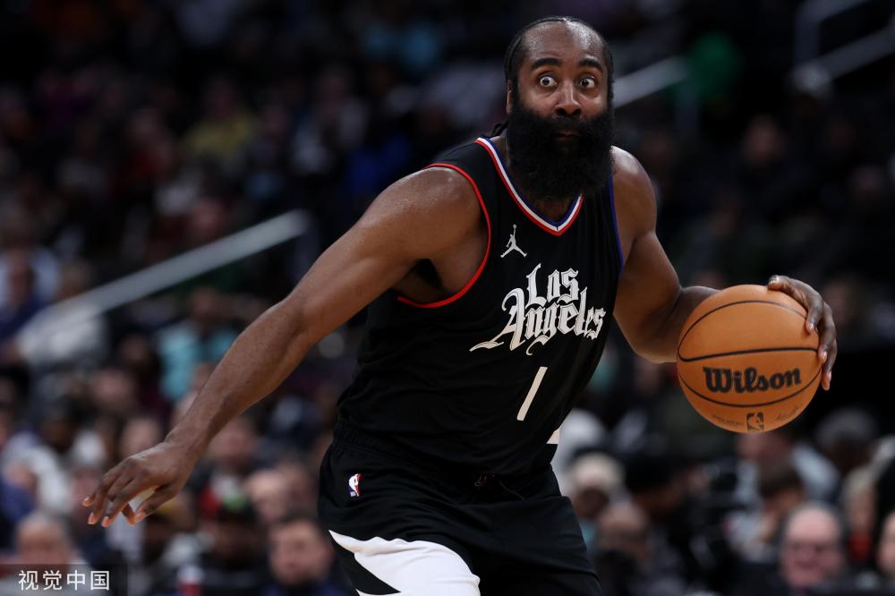 他面临着更 他面临着更