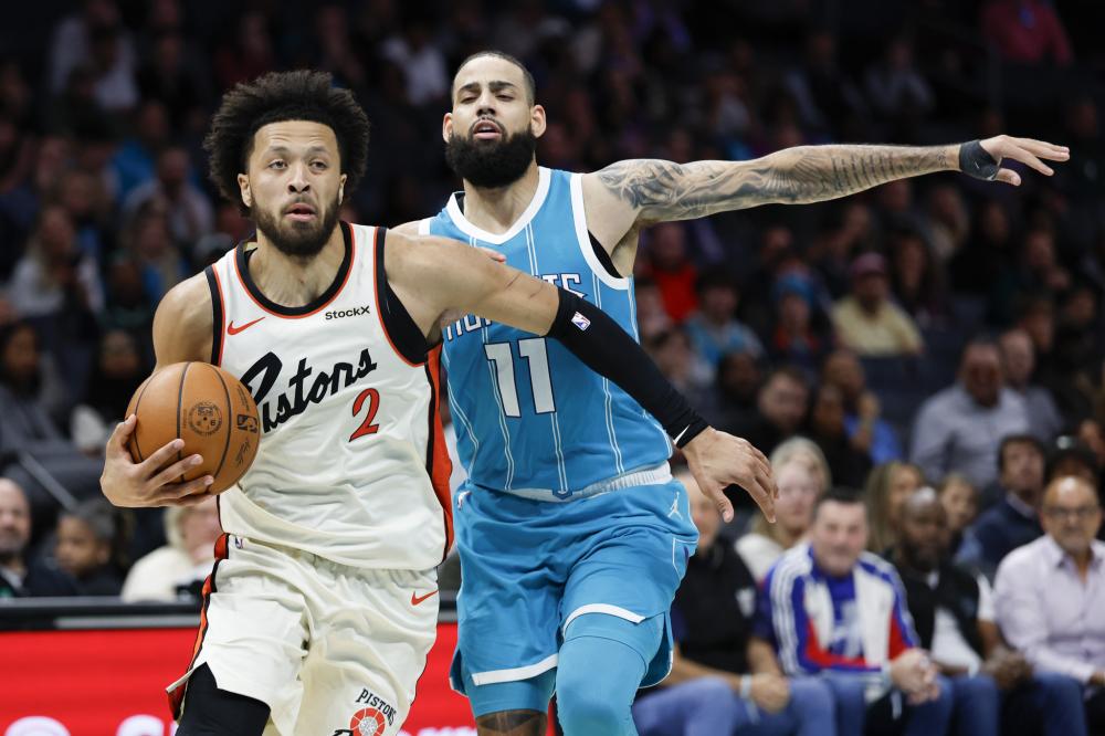 更是对网球 更是对网球