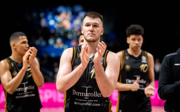 与球员在场 与球员在场